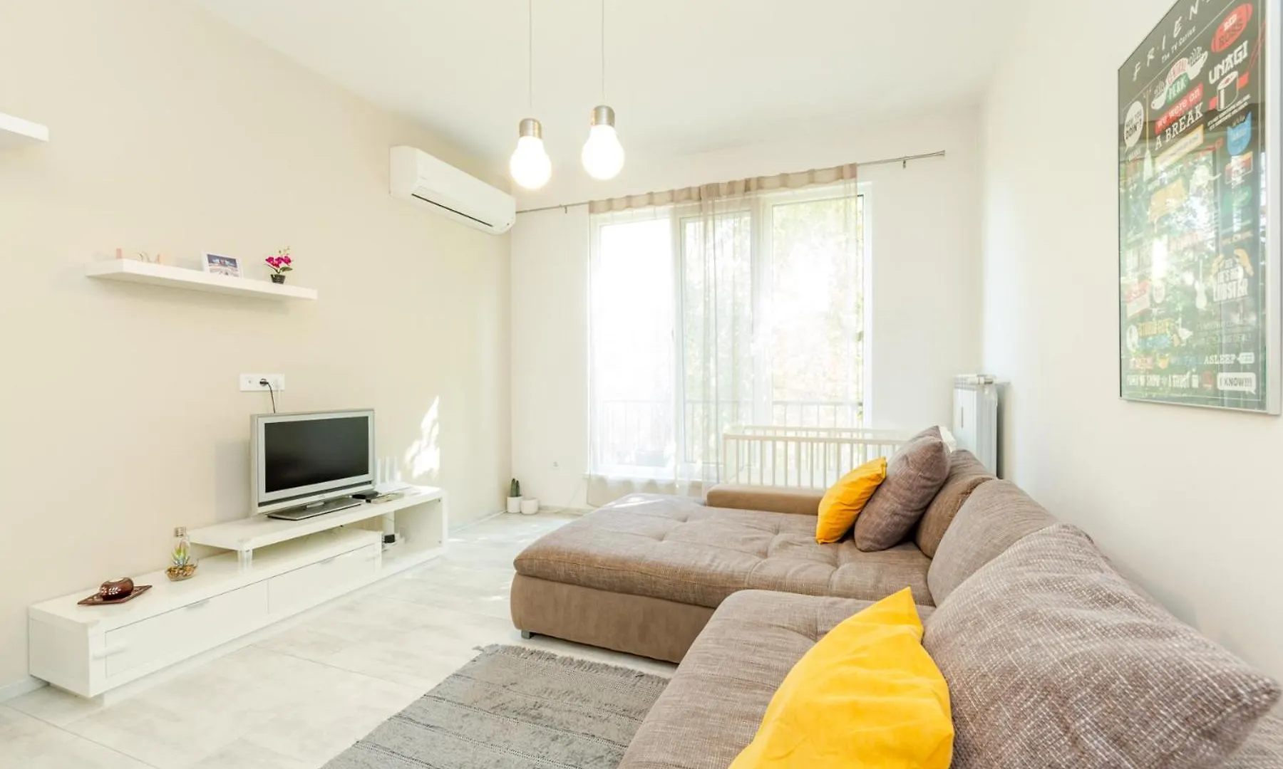 2 Bedroom Apartment In The Heart Of ソフィア